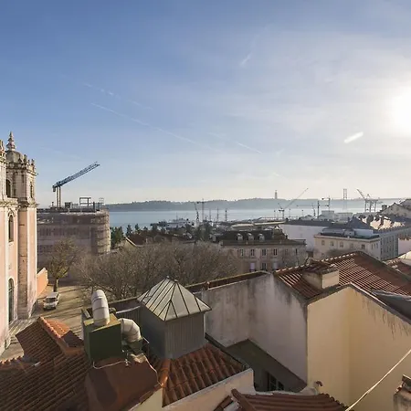Santos 'n View Last Floor * Lisboa